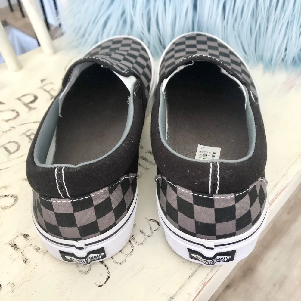 Vans, Off The Wall, Classic, Slip-On Checkerboard, Canvas Sneakers, Size 9.5 - Picture 7 of 15